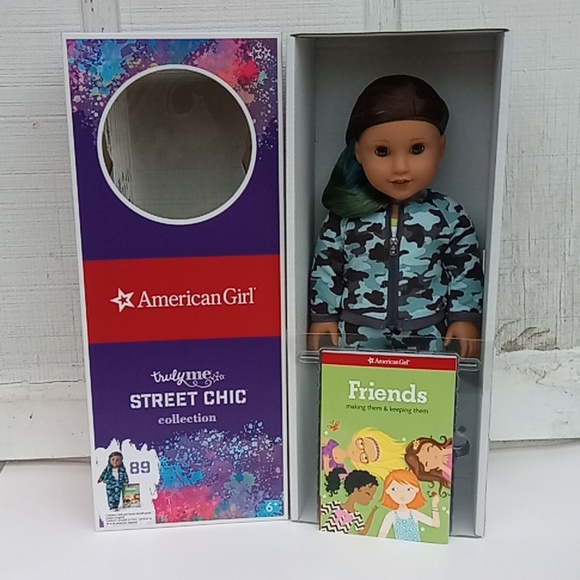 American Girl Truly Me 89 Doll With Extra Outfits - Picture 2 of 16